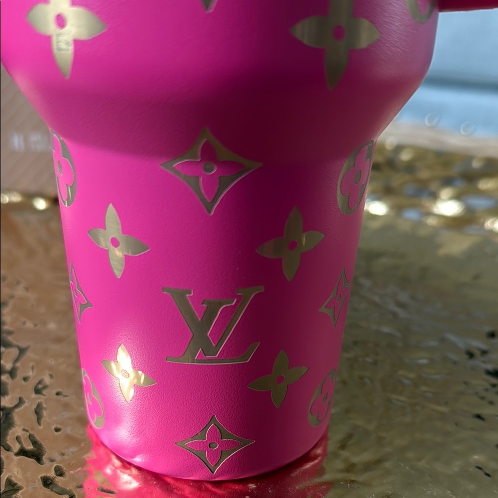 Stanley Pink and Gold Accent Tumbler - Picture 3 of 5